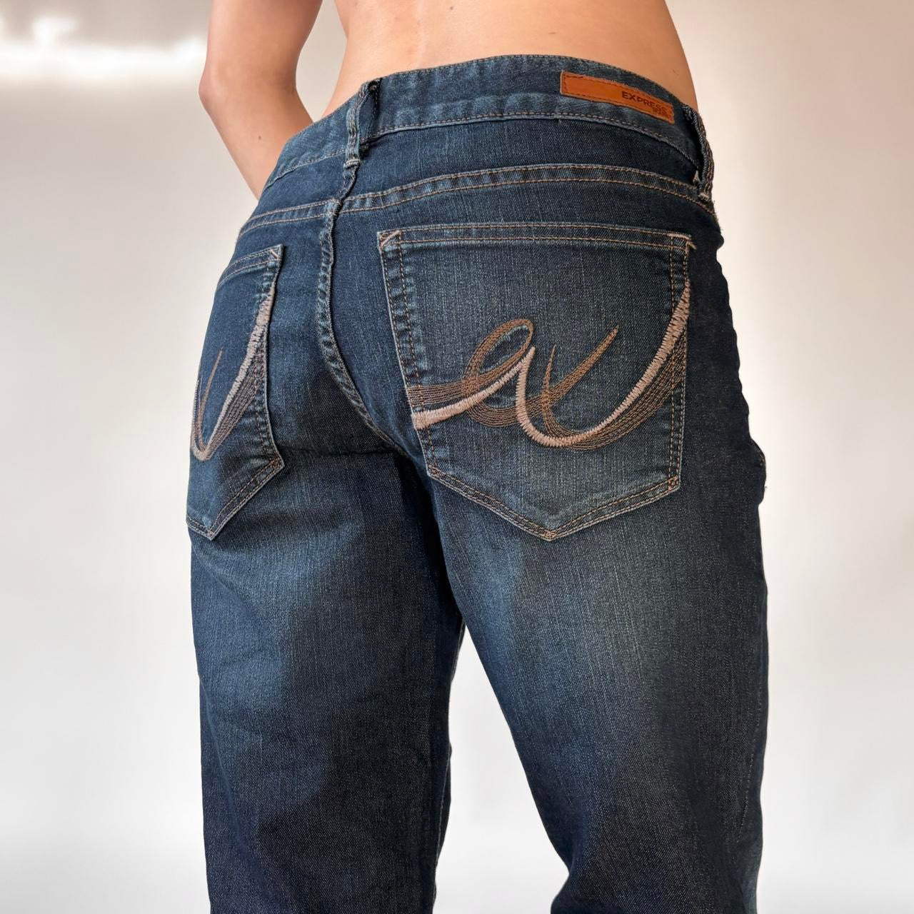 00s Low Rise Dark Wash Flare Jeans (M/L)