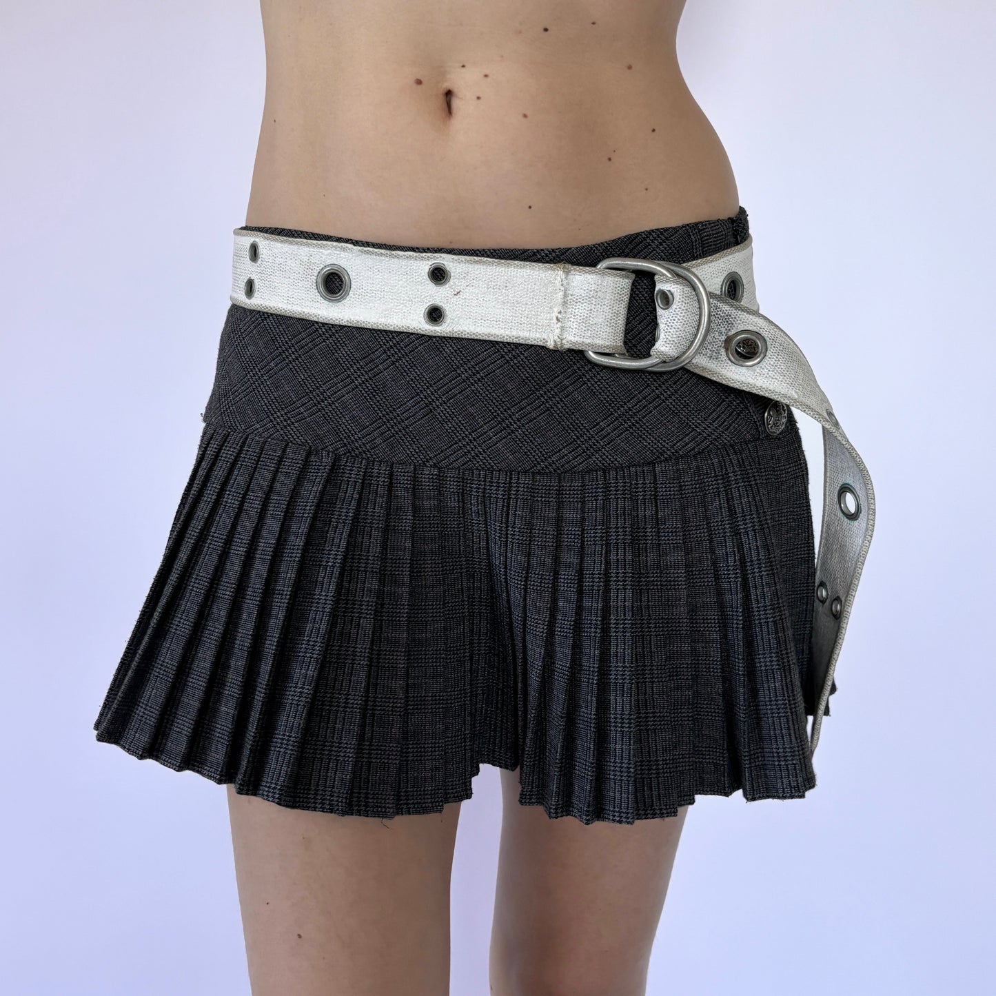 White Grommet Belt (S-L)