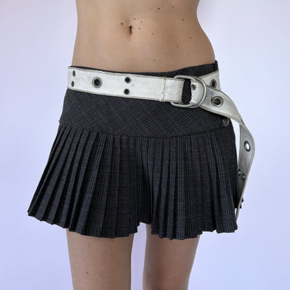 White Grommet Belt (S-L)