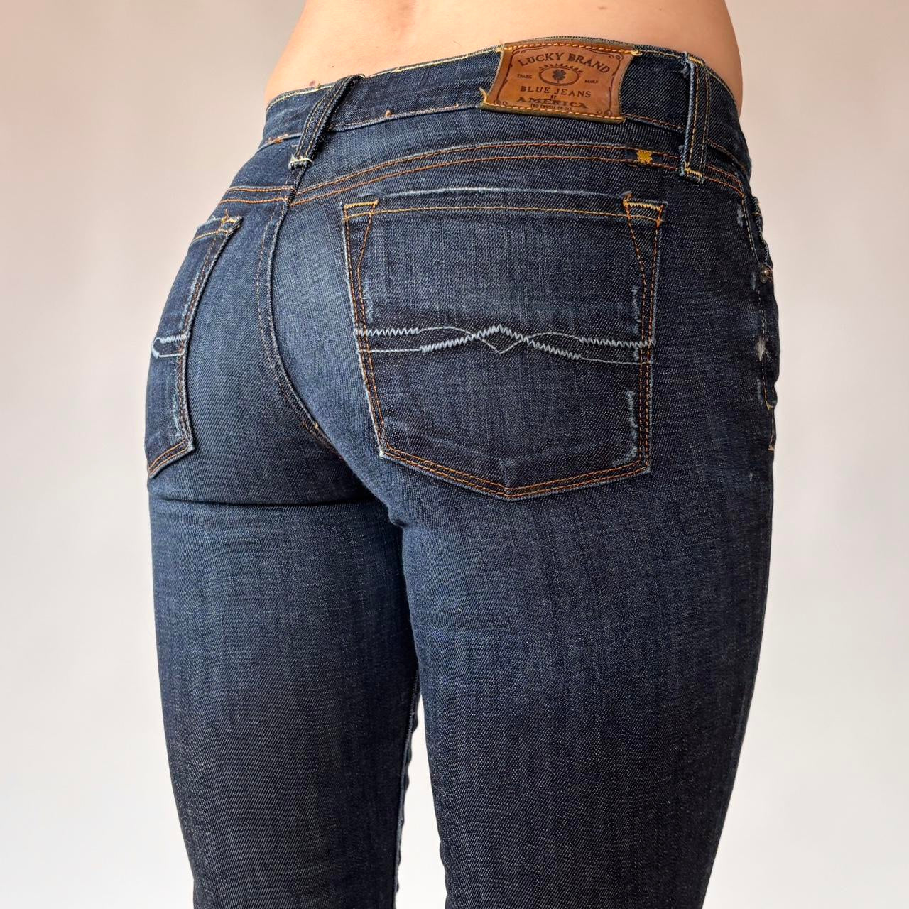 2000s Low Rise Slim Straight Jeans (XXS)