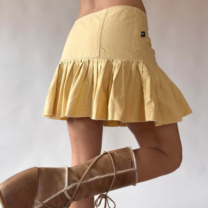 Y2K Pleated Mini Skirt (S/M)