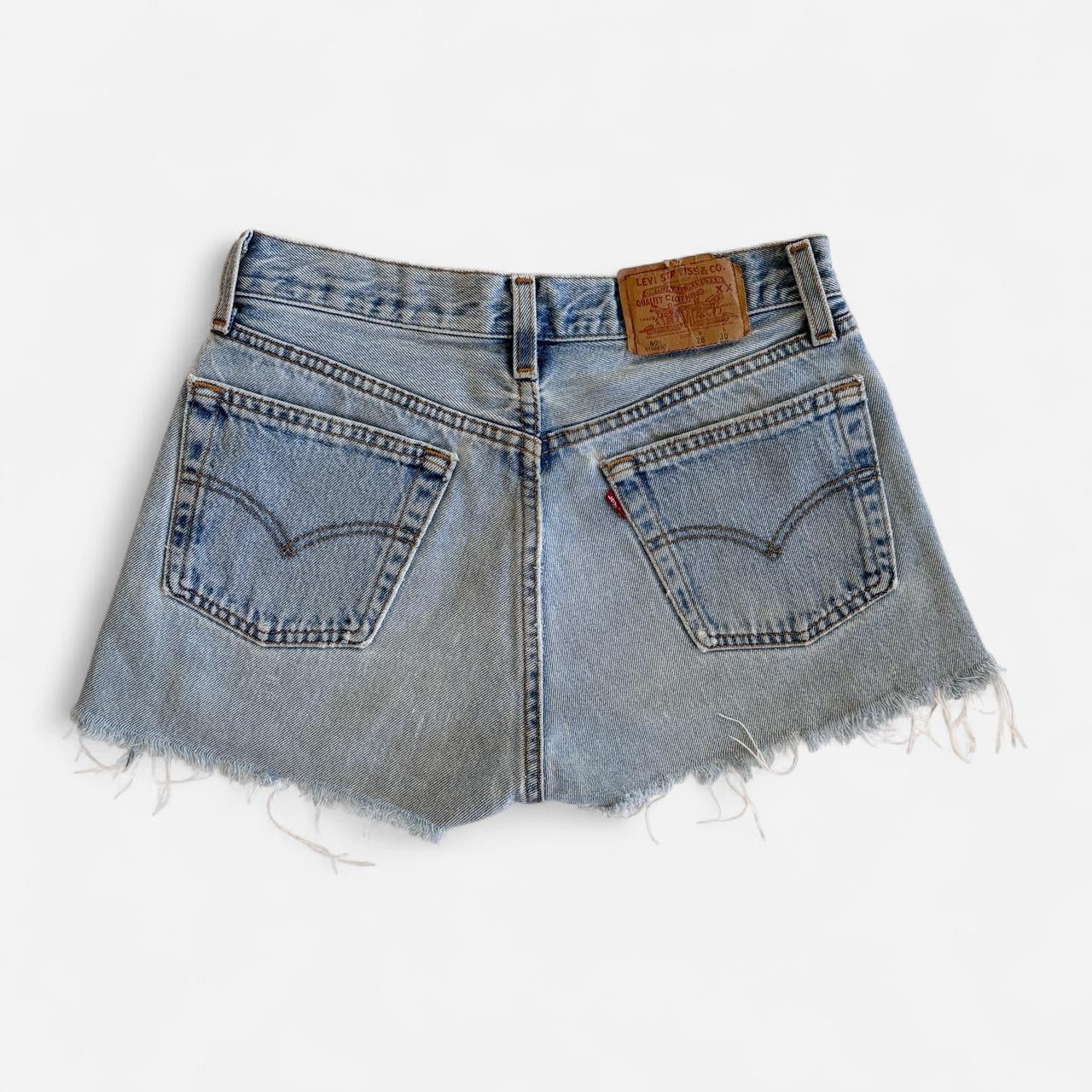 Levi’s 90s 501 Cutoffs (XS)