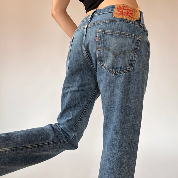 90s Levi’s 501s (M)