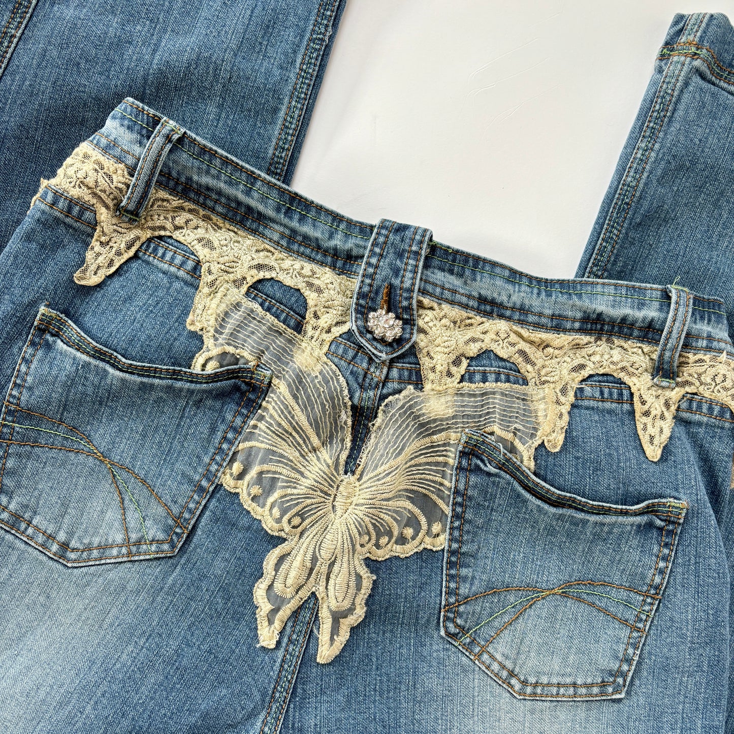 Y2K Butterfly Jeans (M)