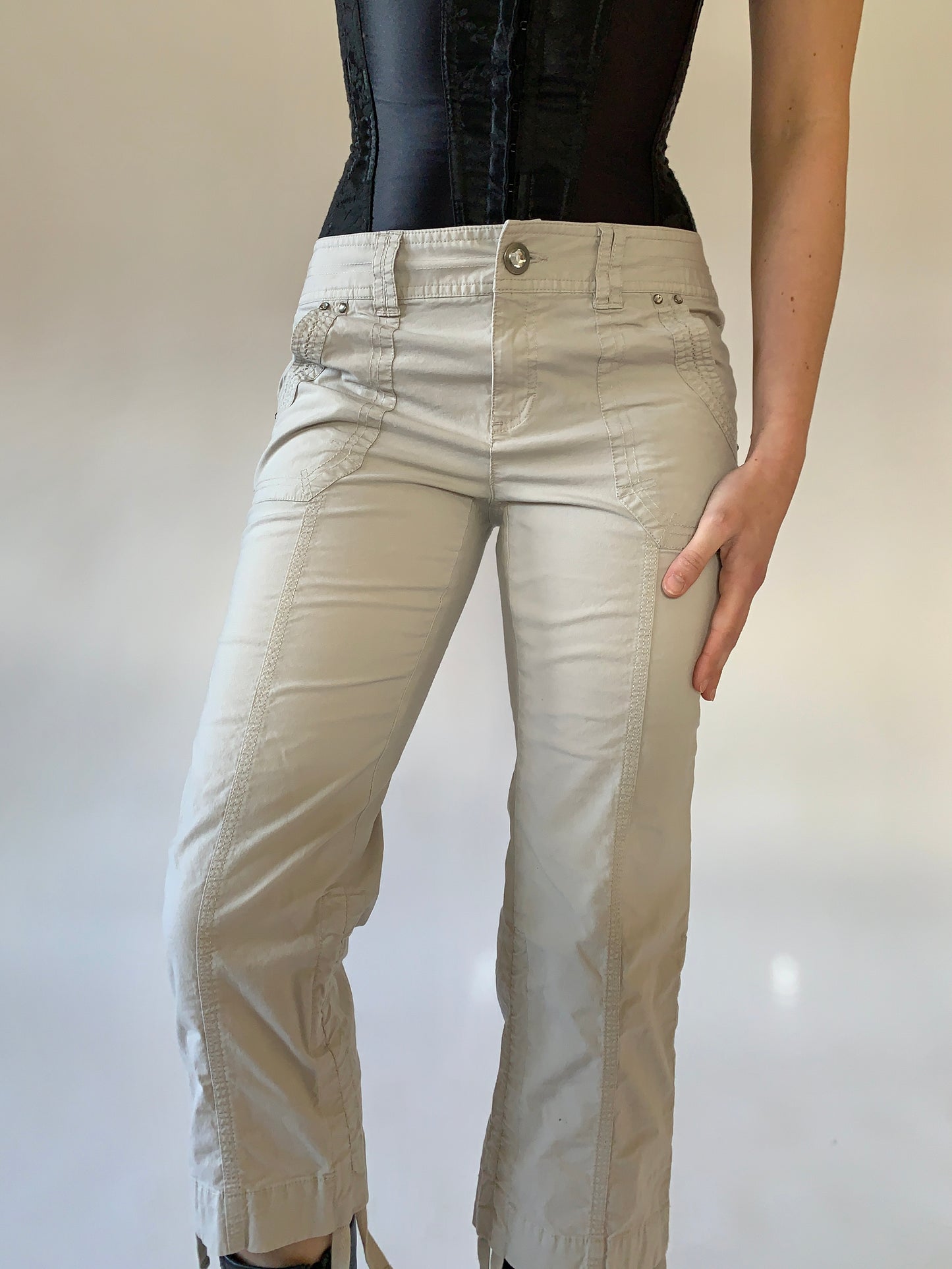 Y2K Cargo Capris - Small