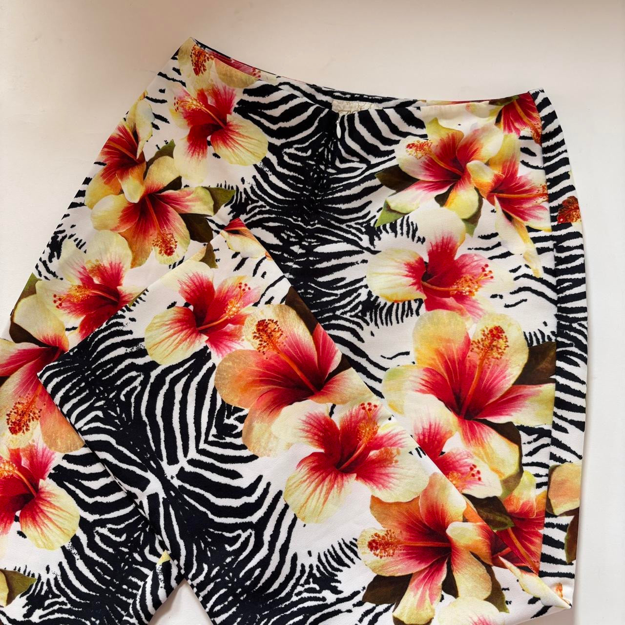 Y2K Caché Printed Flares (M)