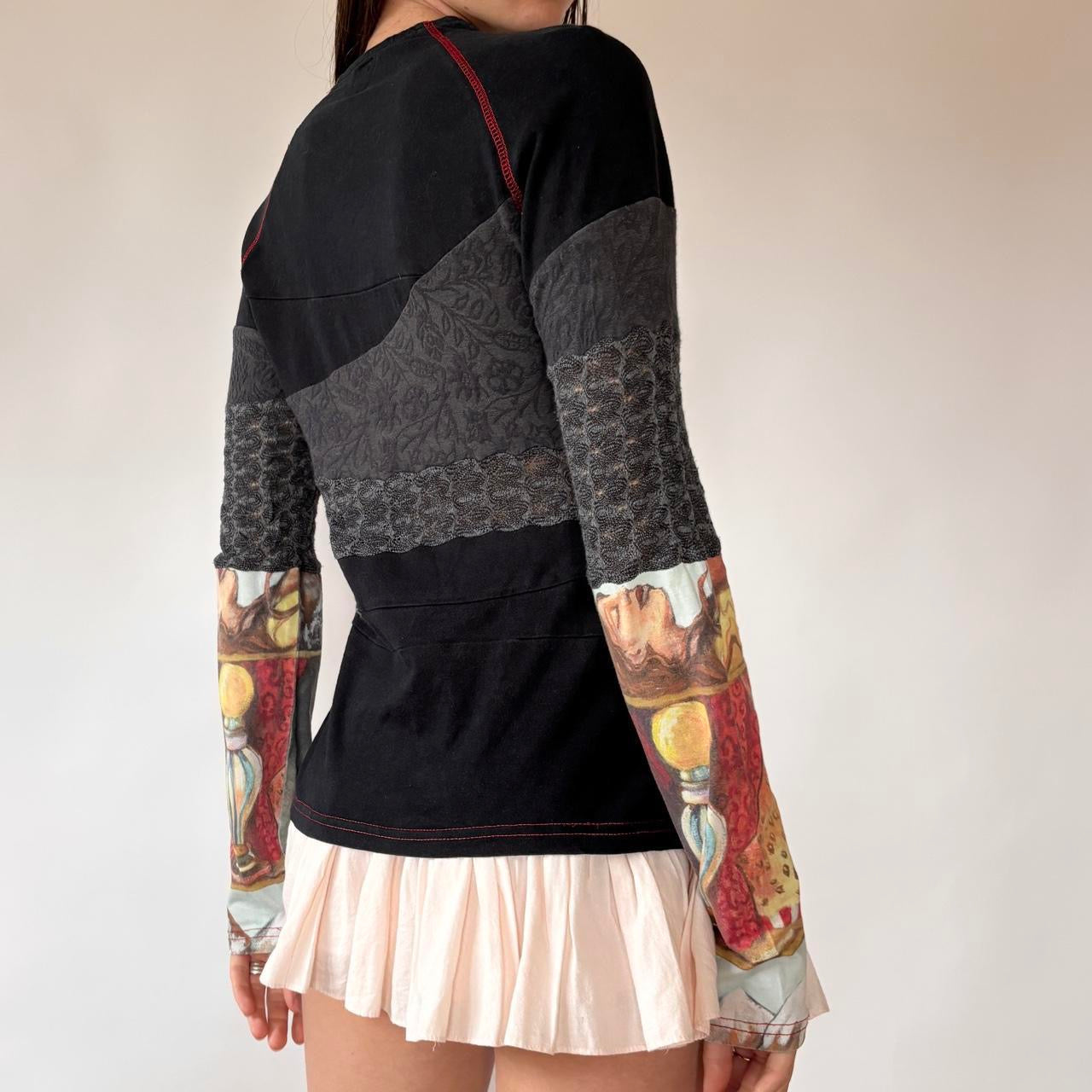 French Y2K Graphic Top (M)