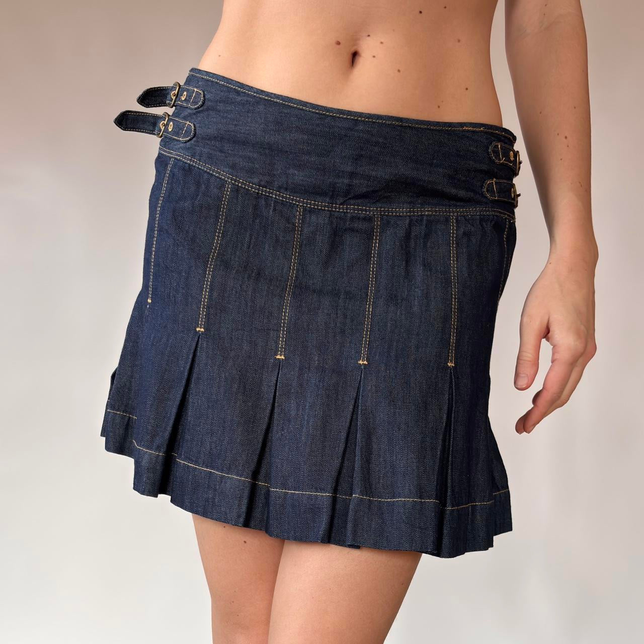 Y2K Pleated Denim Mini Skirt (S/M)