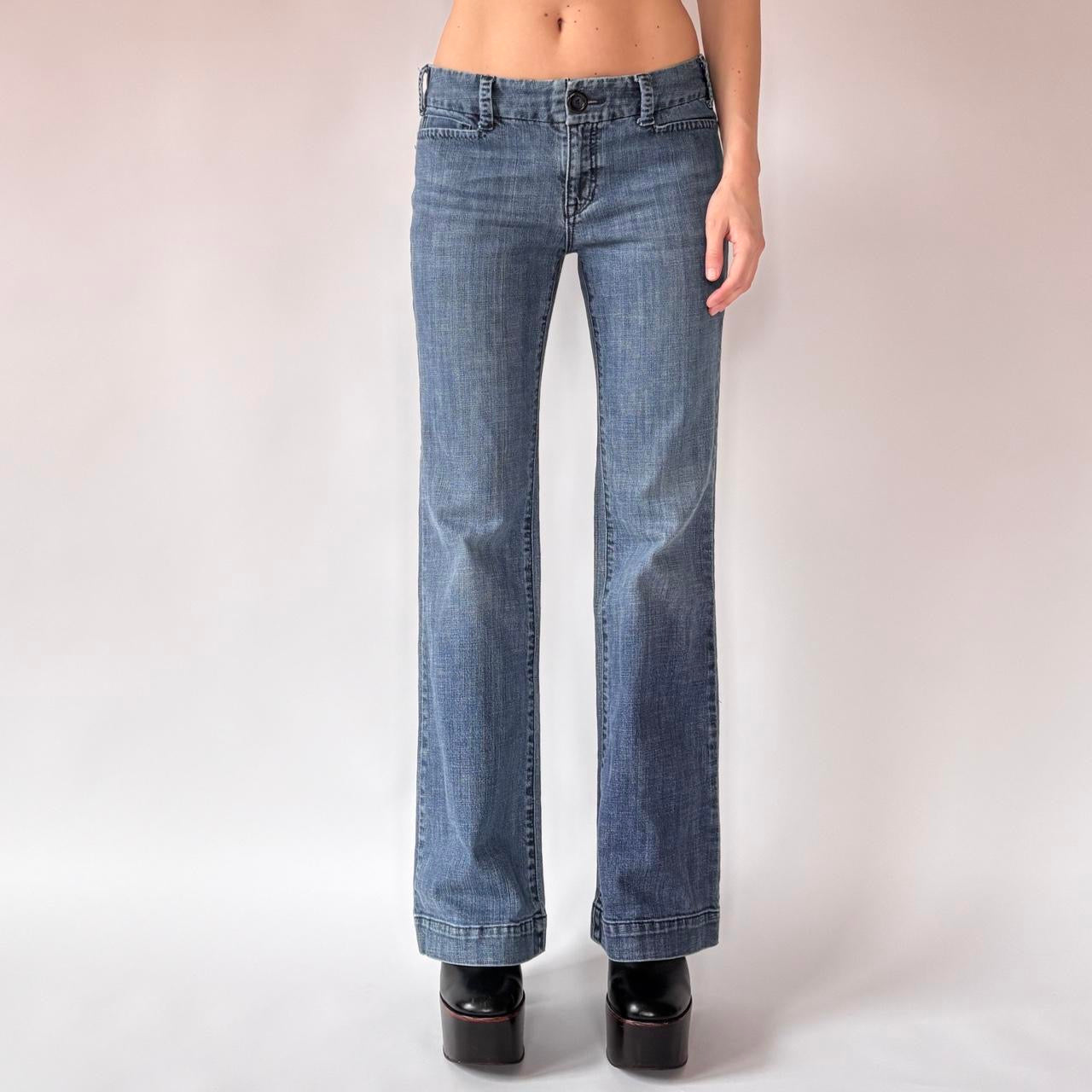 2009 Gap Low Rise Flare Jeans (S)