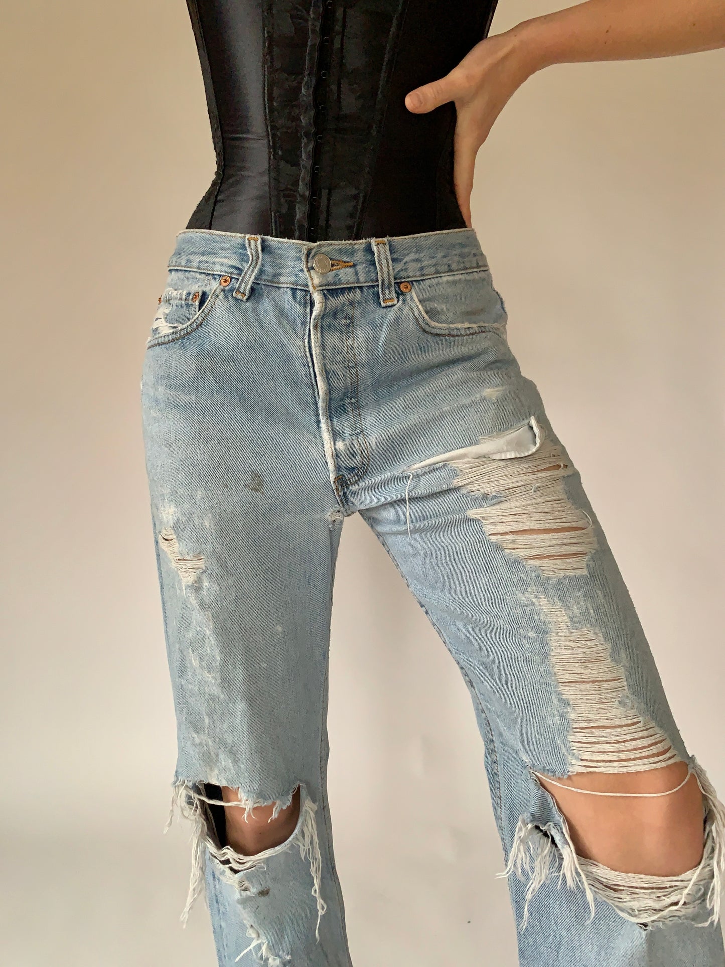 Vintage Distressed Levi’s 501s (M)