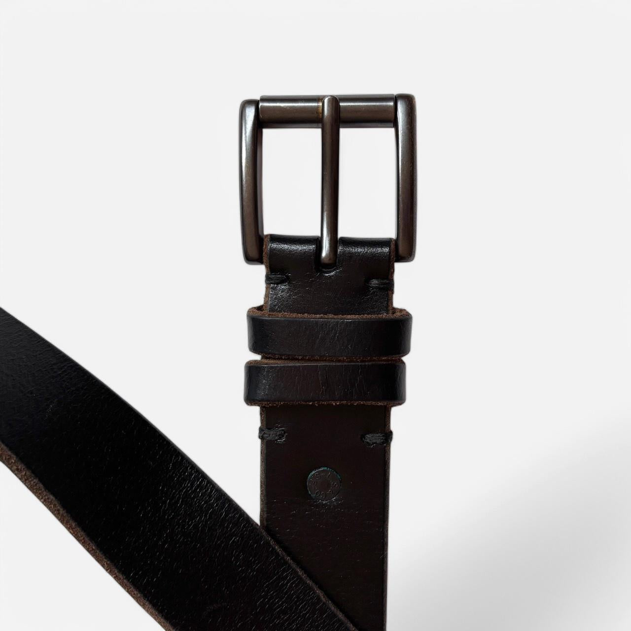 Levi’s Black Leather Belt (XL)