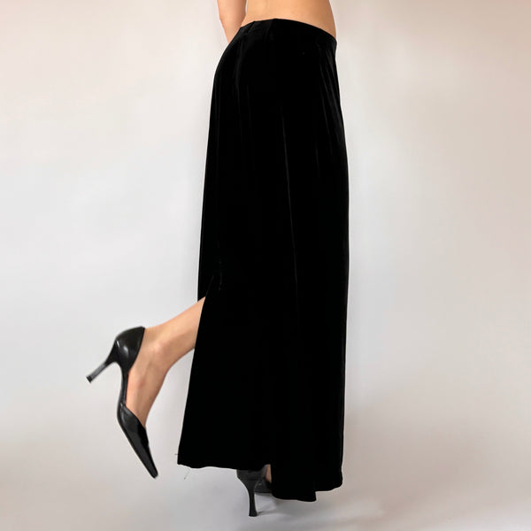 90s Noir Velvet Maxi Skirt (S)