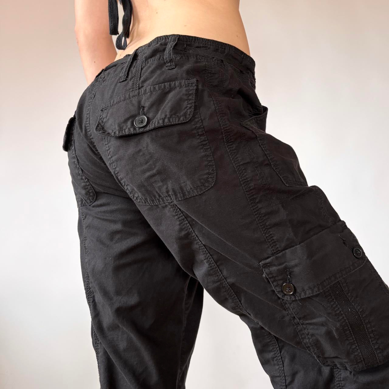 Y2K Black Cargo Pants (M)
