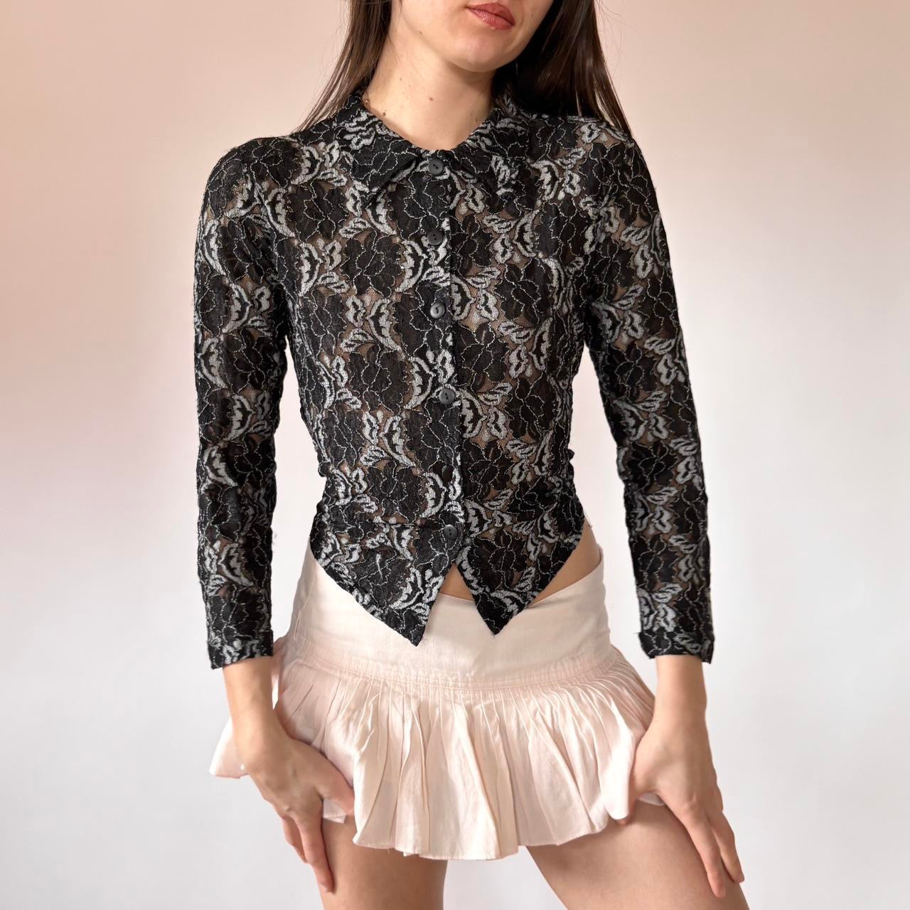 90s Lace Collared Blouse (M)
