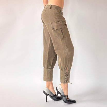 2000s Low Rise Lace Up Cargo Capris (XS/S)