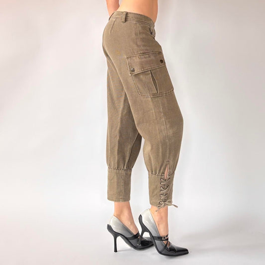 2000s Low Rise Lace Up Cargo Capris (XS/S)