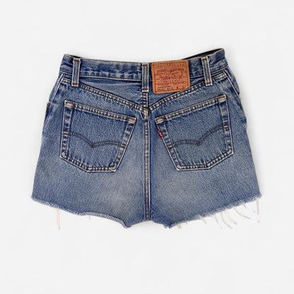 Levi’s 80s Distressed Cutoffs (S)