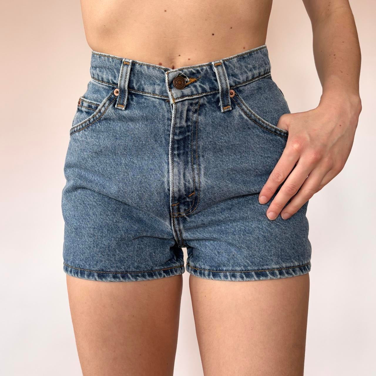Levi’s 90s 912 Jean Shorts (XS)