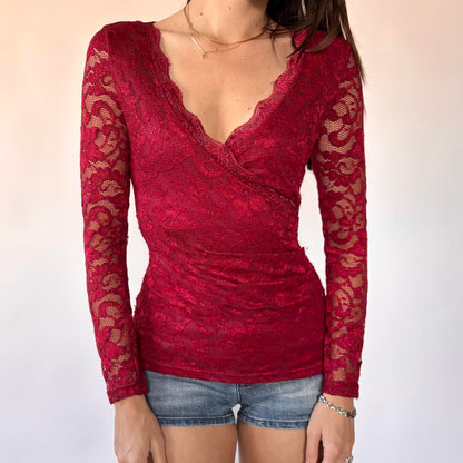 Crimson Lace Longsleeve (XS/S)
