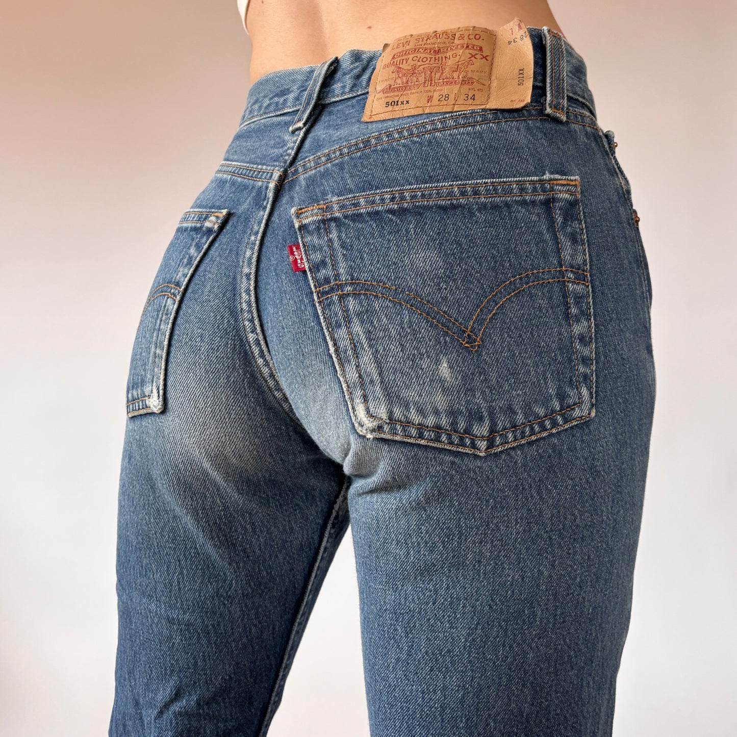 Levi’s 90s 501 Jeans (XS)