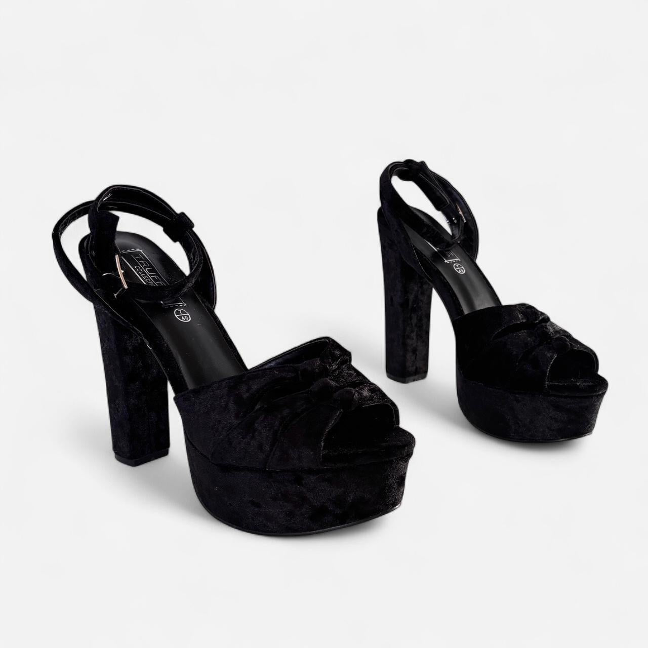 Noir Velvet Platform Pumps (9)