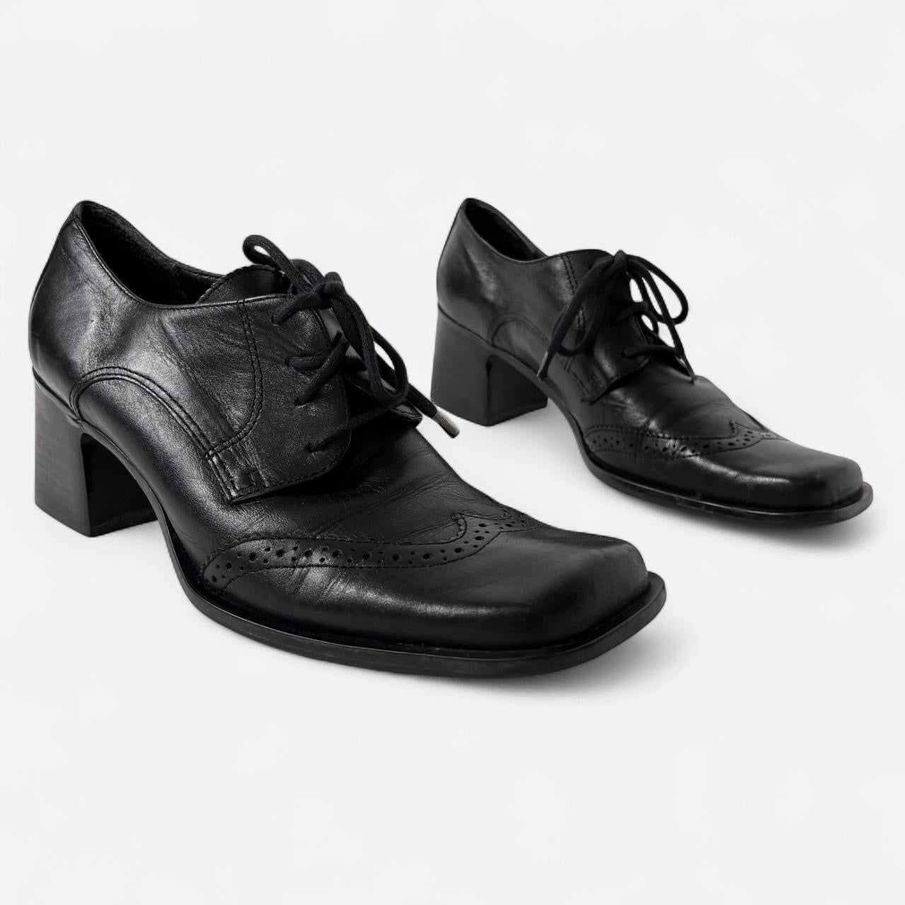 90s Heeled Leather Oxfords (7)