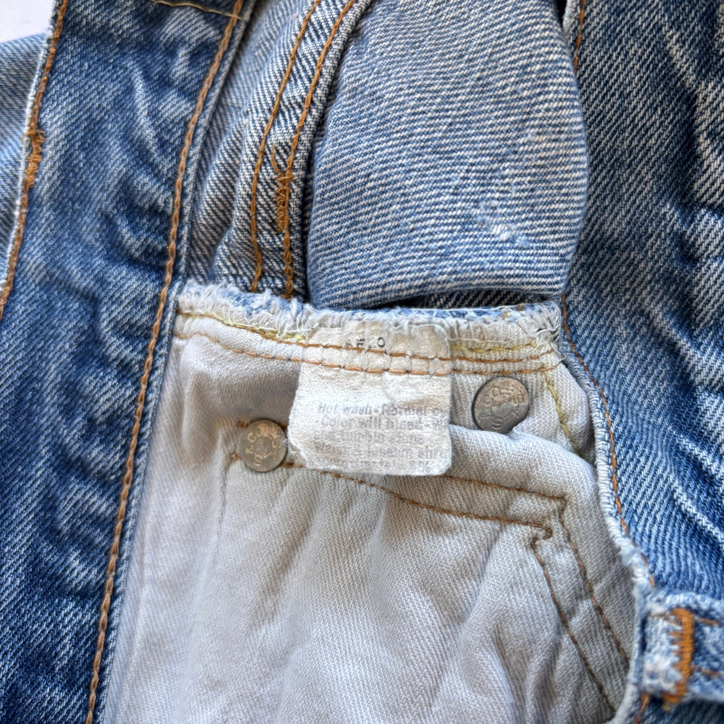 Levi’s 80s Selvedge 501 Jeans (S)