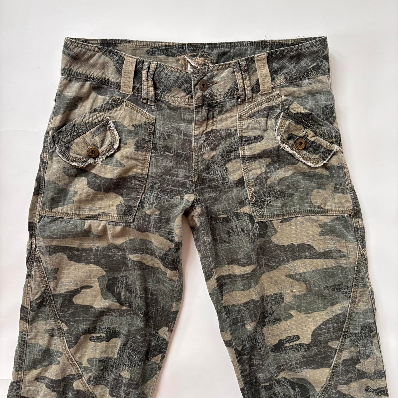 Y2K Camo Cargo Pants (M)
