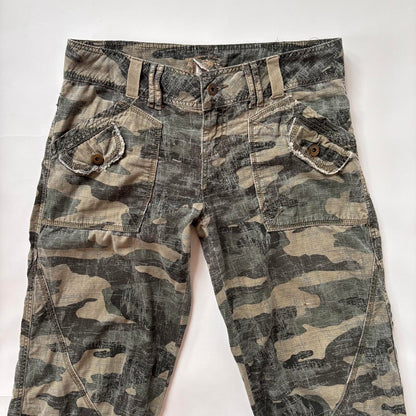 Y2K Camo Cargo Pants (M)