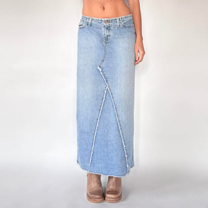 90s Light Wash Denim Maxi Skirt (S)