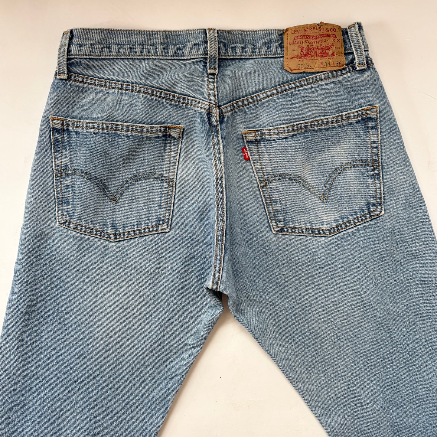 Levi’s 90s Distressed 501s (M)