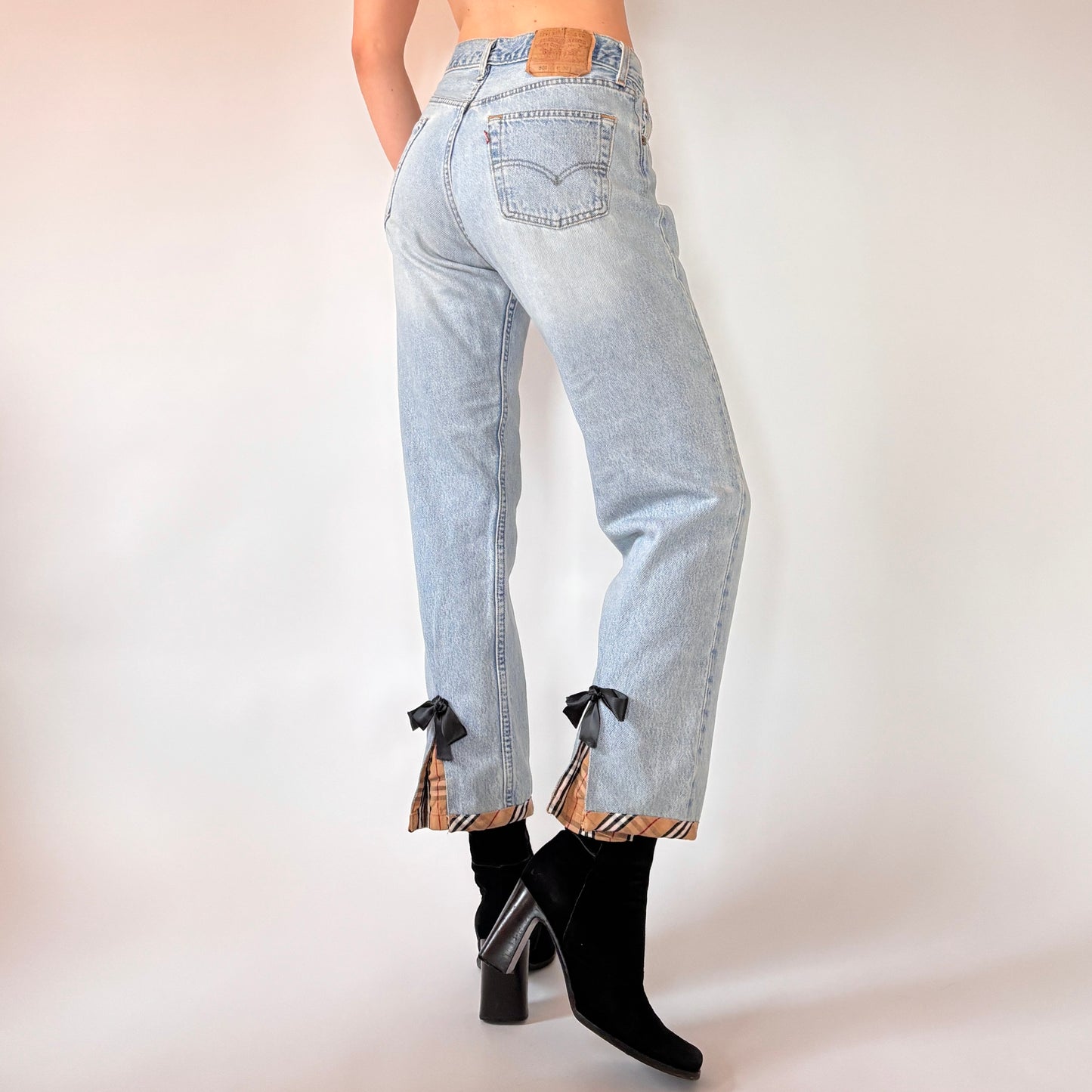 Levi’s Reworked 501 Jeans (S/M)