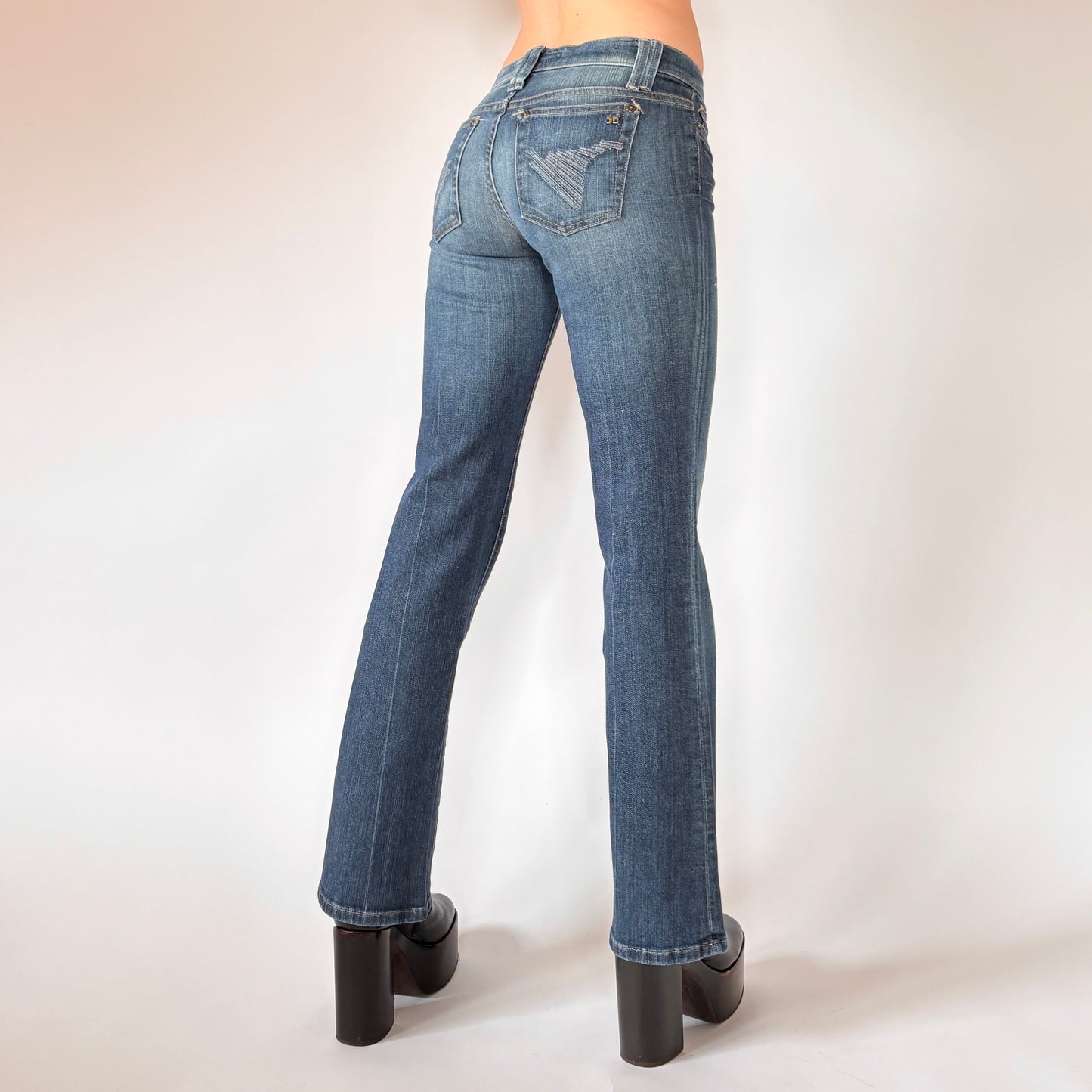 2000s Low Rise Flare Jeans (XS)