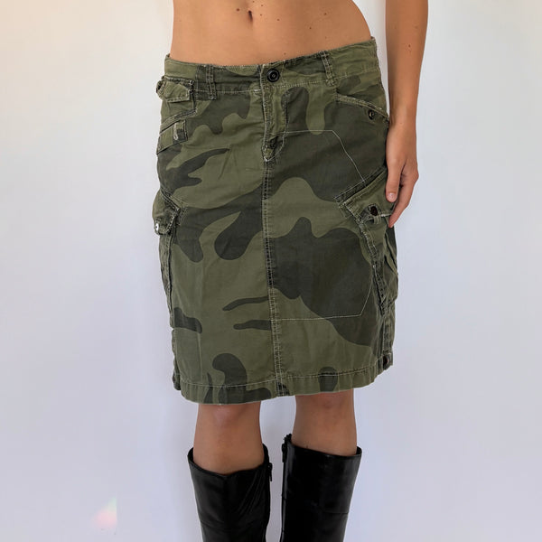 2000s Cargo Camo Skirt (S)