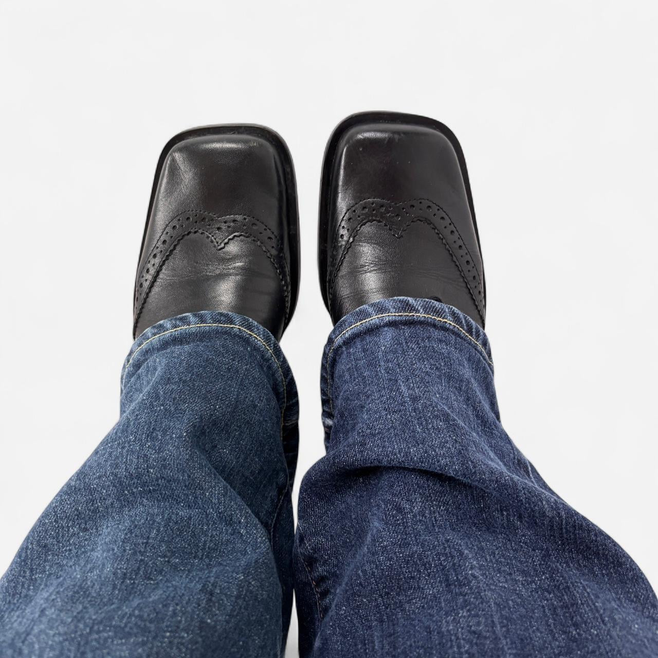 90s Heeled Leather Oxfords (7)