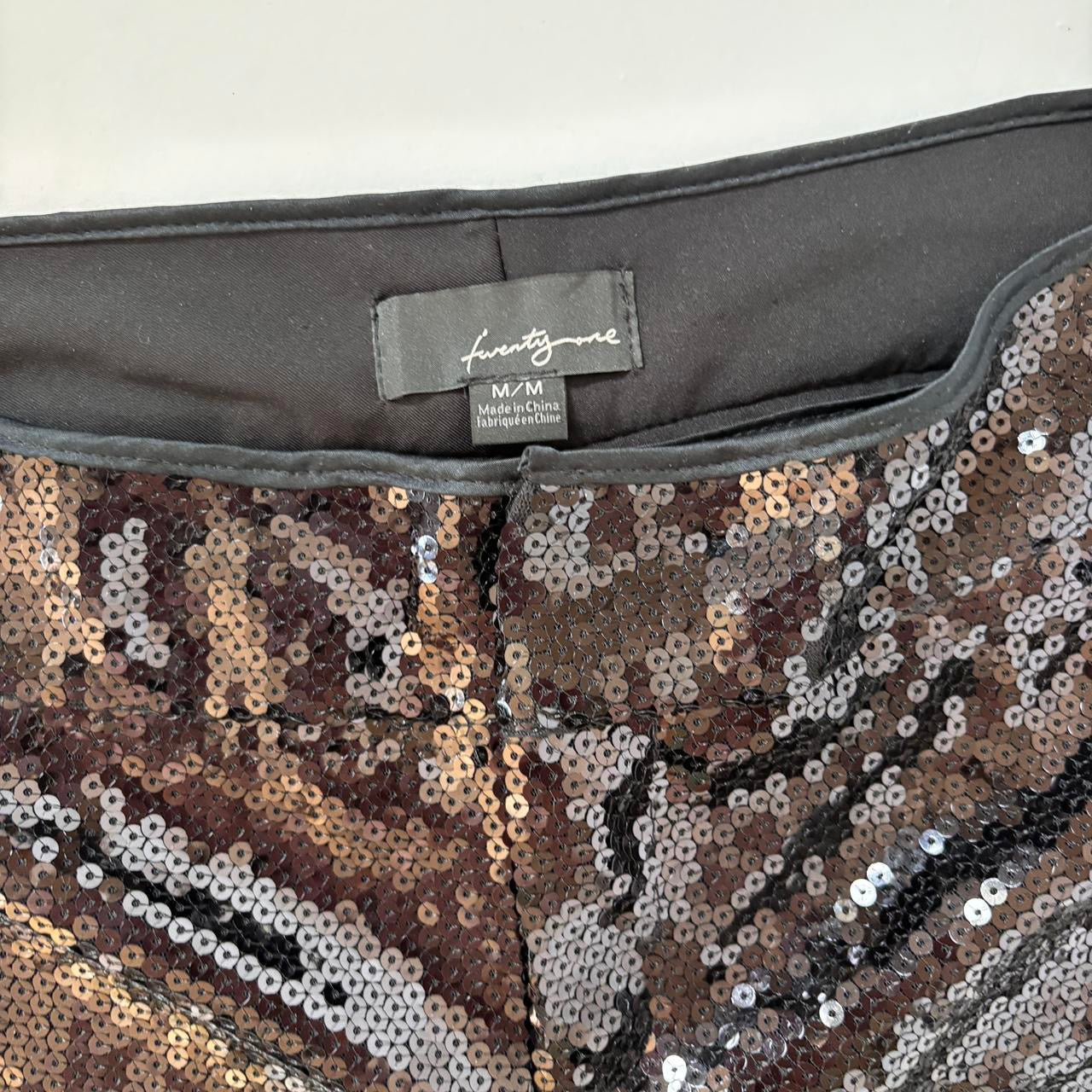 2000s Noir Sequin Low Rise Shorts (M)