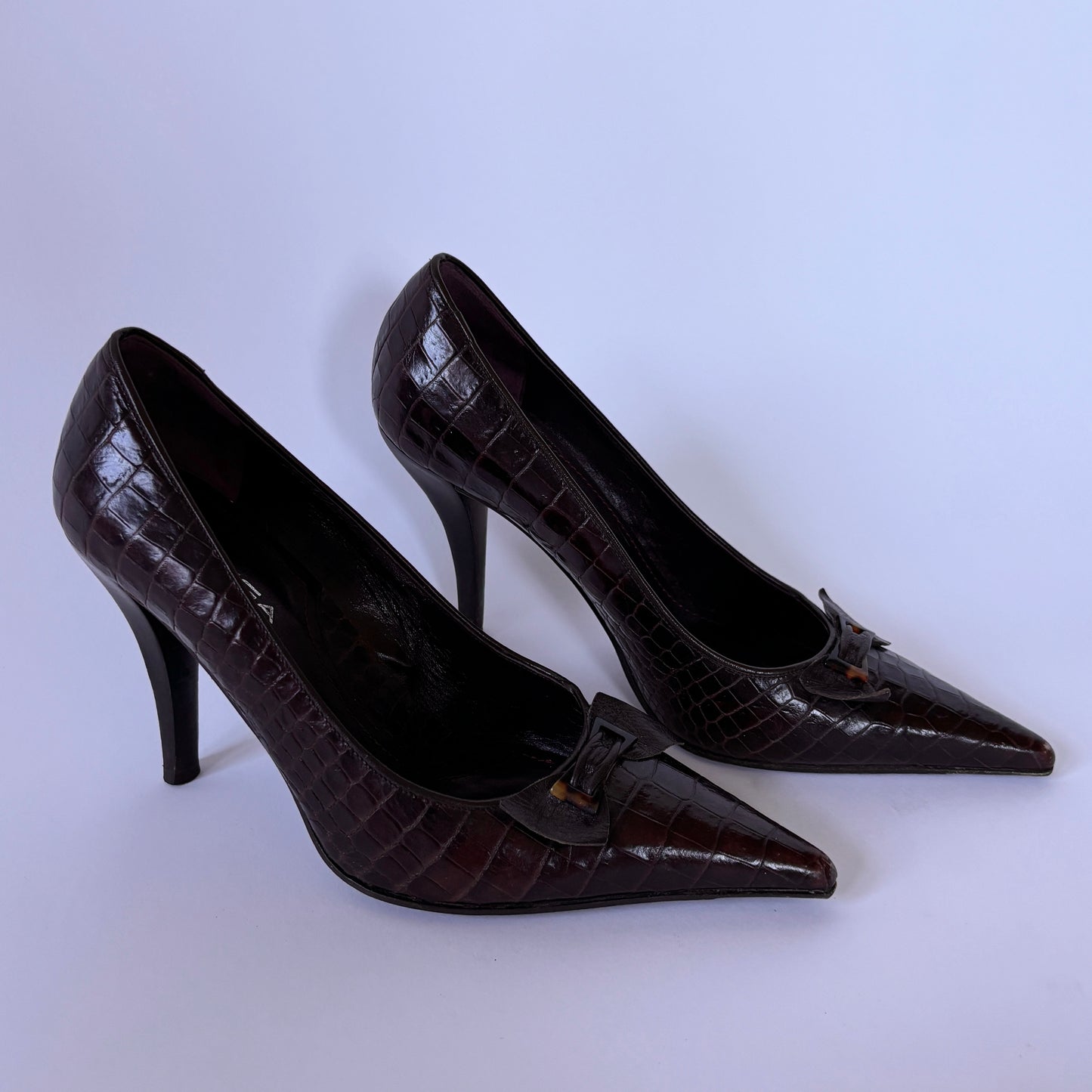 2000s Pointy Toe Pumps (8.5)