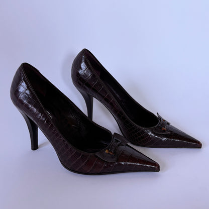 2000s Pointy Toe Pumps (8.5)