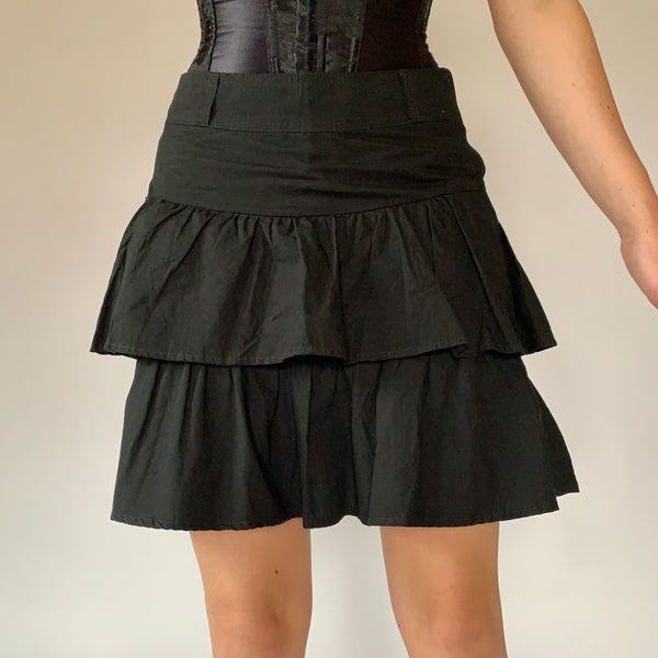 Noir Ruffle Skirt (S)