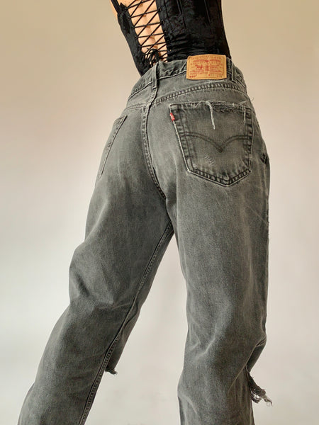 Vintage Levi’s 550 Jeans - Large