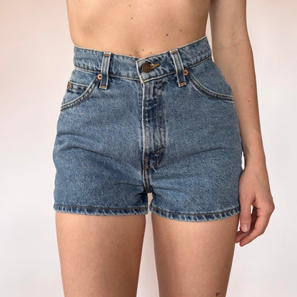 Levi’s 90s 912 Jean Shorts (XS)