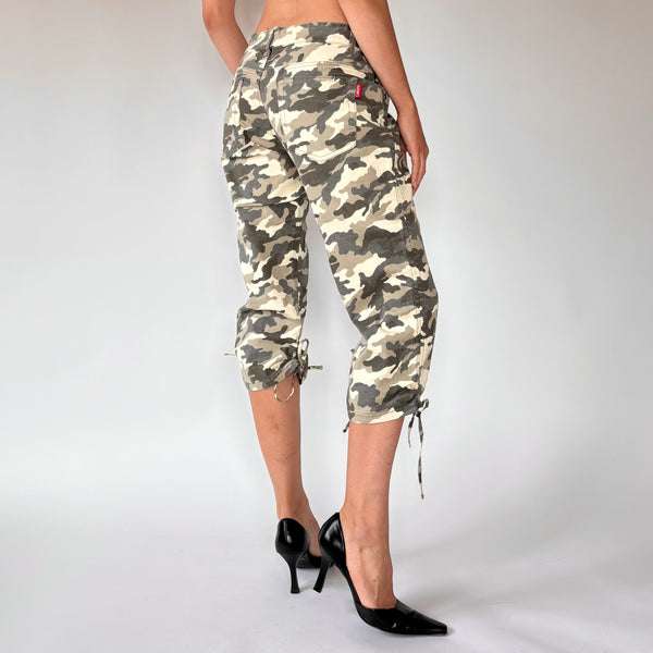 Y2K Camo Capris (M)