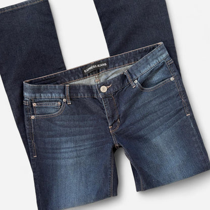 00s Low Rise Dark Wash Flare Jeans (M/L)