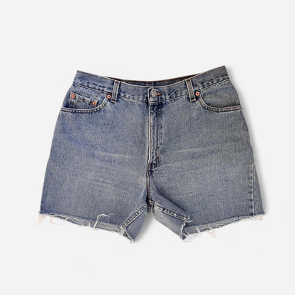 Levi’s 90s 550 Cutoff Shorts (L)