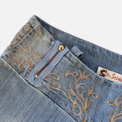 Y2K Embroidered Low Rise Jeans (XS)