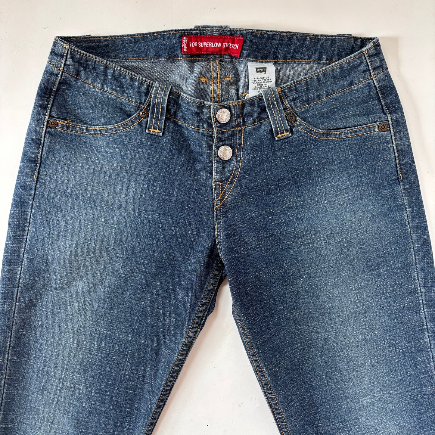 Y2K Levi’s 520 Jeans (S)