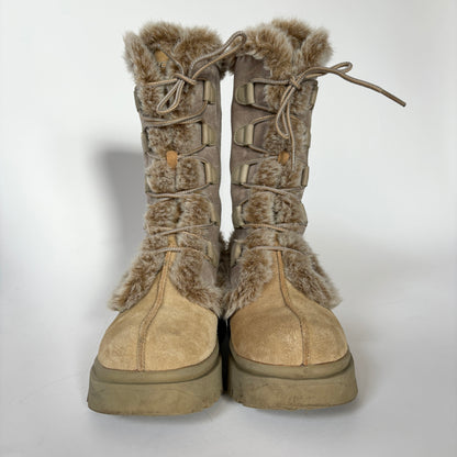 Skechers Lace-Up Boots (7.5)