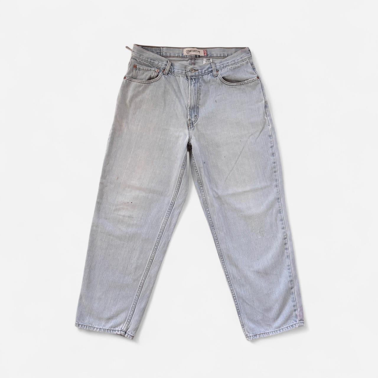 Levi’s Vintage Light Wash Jeans (XL)