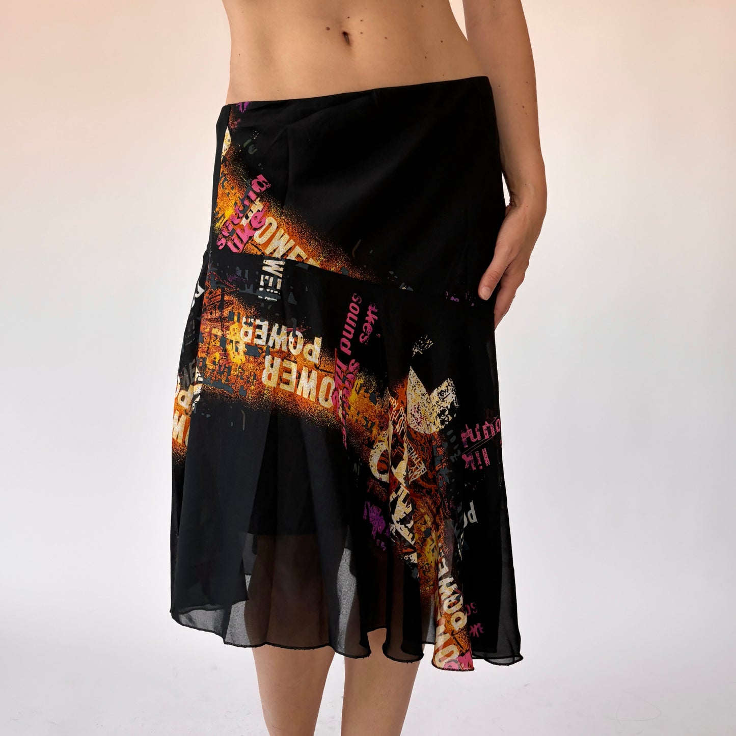 Y2K Graphic Print Midi Skirt (M)