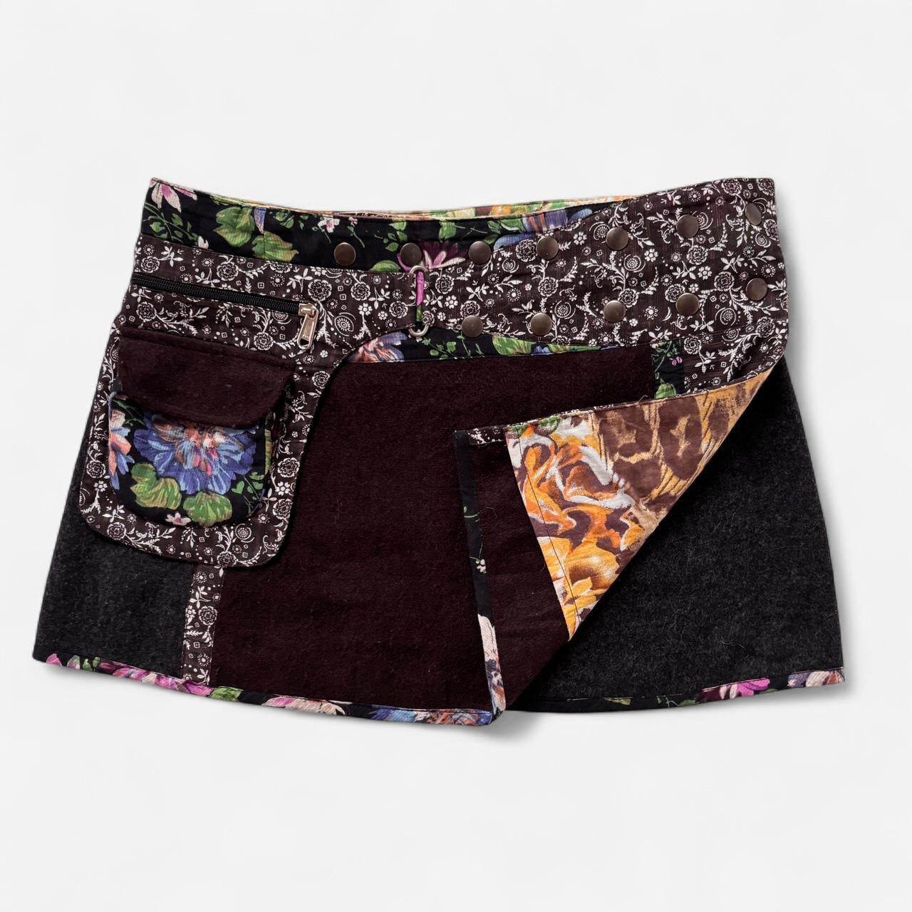 2000s Wool Mini Skirt (S-L)